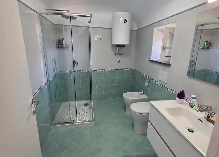 Дом отдыха Janet House *