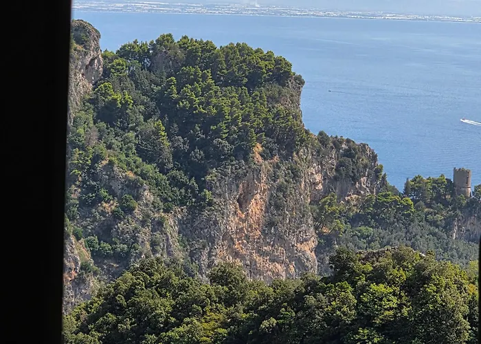 Janet House * Amalfi